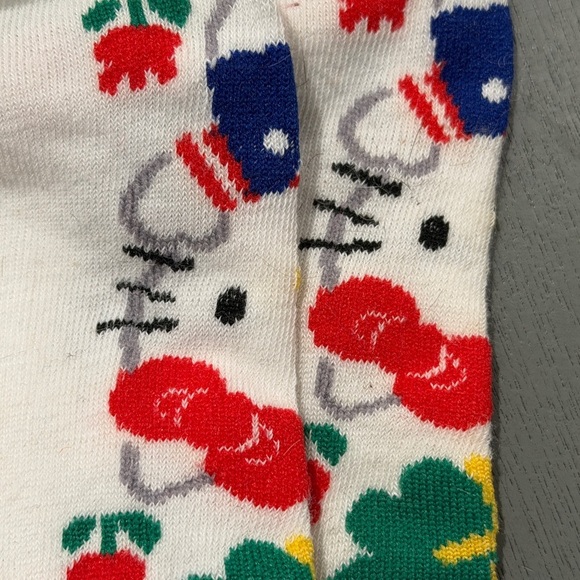Hello Kitty socks - Picture 2 of 2